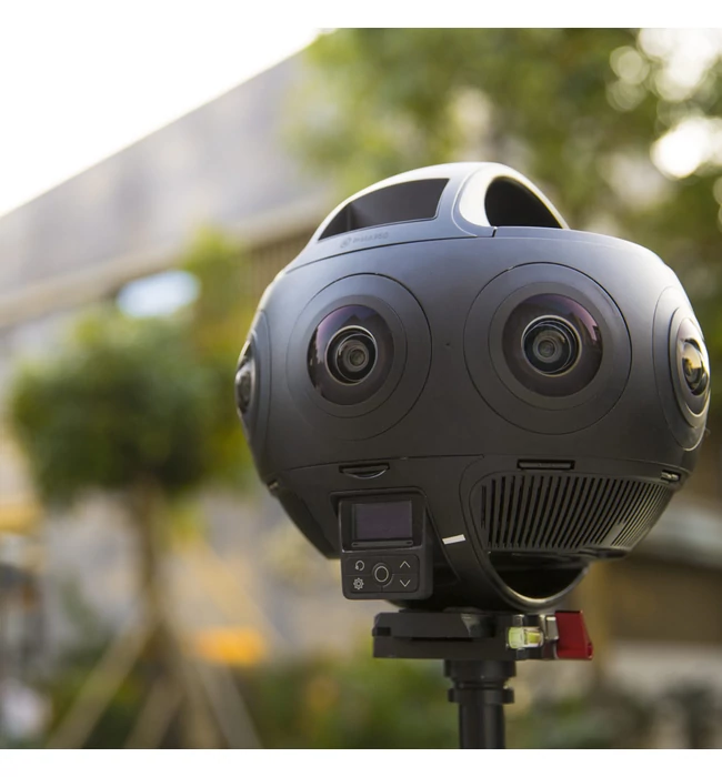 Camera Insta360 Titan 11K