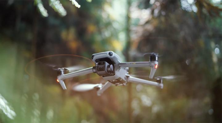A DJI ismeri a Mavic 3 drón GPS-problémáit, amelyeket